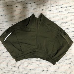 Lululemon Hotty Hot Short